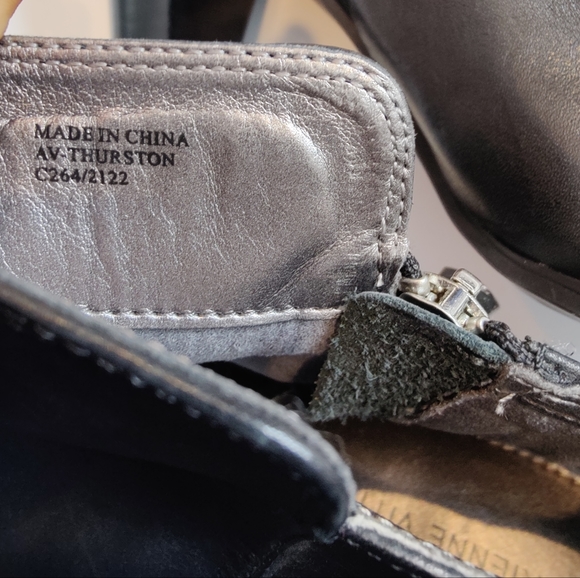 Adrienne Vittadini Thurston Black Boots - Picture 4 of 6